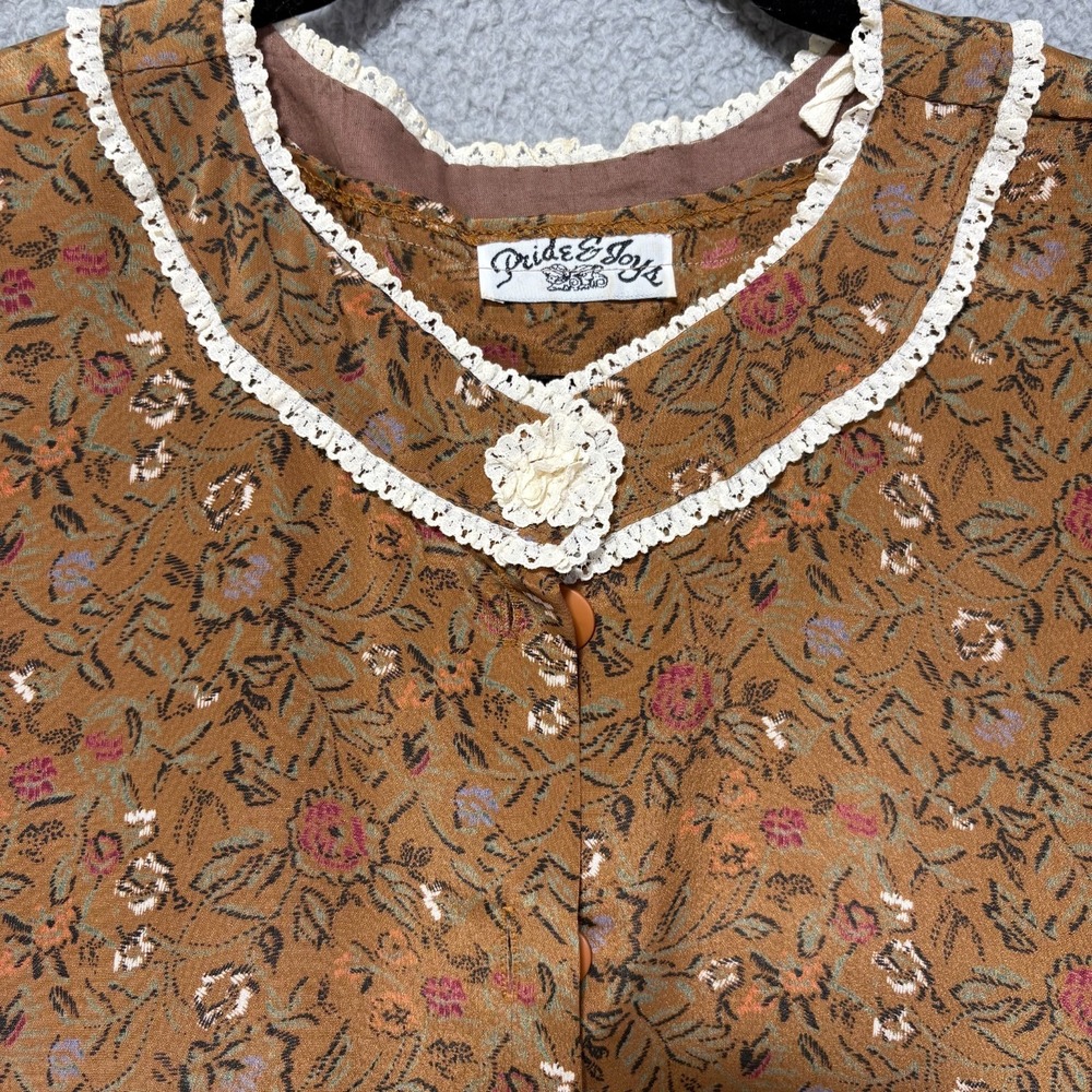 Pride & Joy Womens Short Sleeve Button Down Blouse Vintage Medium-?